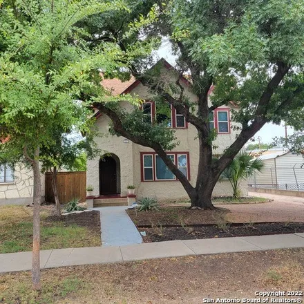 Image 2 - 1547 West Agarita Avenue, San Antonio, TX 78201, USA - Duplex for sale