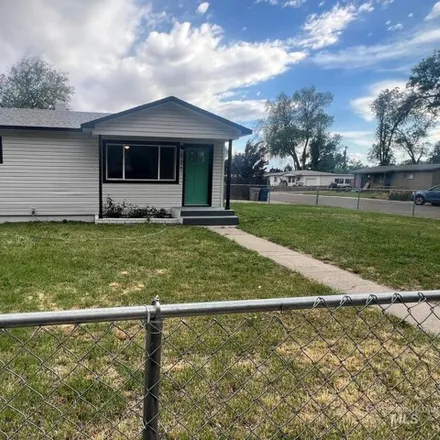 Buy this 3 bed house on 295 Baker Drive in Mountain Home, ID 83647