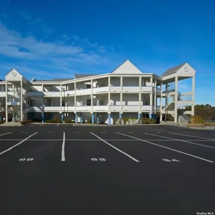 Image 2 - Hotel Swordfish, 245 Dune Road, Village of Westhampton Beach, Suffolk County, NY 11978, USA - Condo for rent