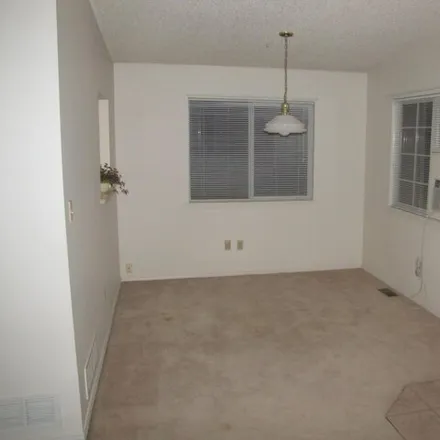 Image 4 - Broadway Bluffs Lane, Colorado Springs, CO 80904, USA - House for rent