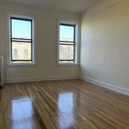 Image 7 - 88 Seaman Avenue, New York, NY 10034, USA - Apartment for rent