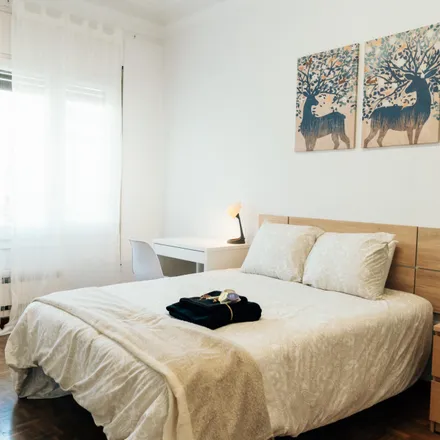 Rent this 9 bed room on Carrer de Muntaner in 277, 08001 Barcelona