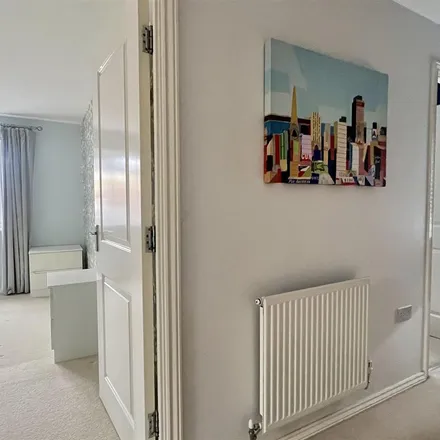 Rent this 3 bed apartment on Bowhill Way in Harlow, CM20 1NN
