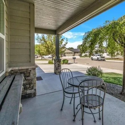 Image 9 - 3309 North Quarrystone Way, Meridian, ID 83646, USA - House for sale