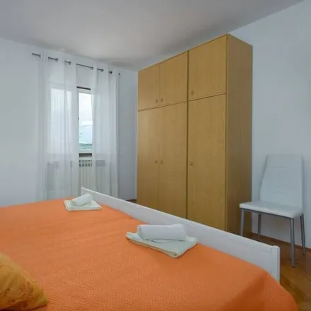 Rent this 5 bed house on 52463 Višnjan
