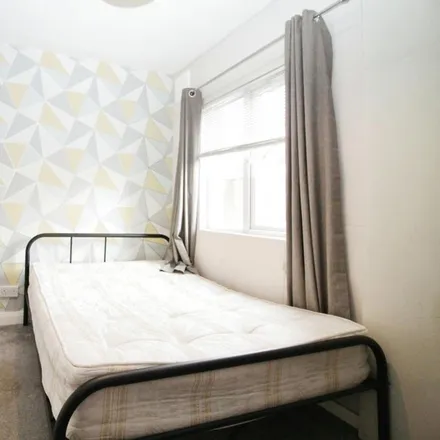 Rent this 1 bed room on Walmsley Road in Leeds, LS6 1EL