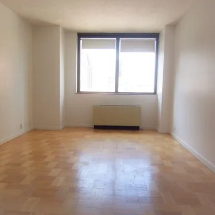 Image 3 - Manhattan Place, East 37th Street, New York, NY 10016, USA - Condo for rent