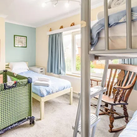 Rent this 3 bed duplex on North Yorkshire in YO12 6RA, United Kingdom