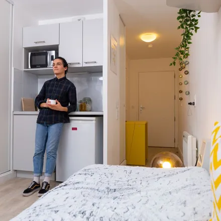 Rent this 1 bed apartment on Rue de la République in 92800 Puteaux, France