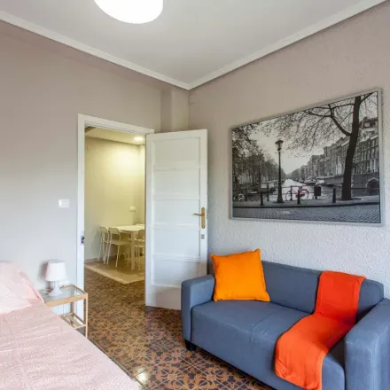 Image 3 - Carrer del Guadalaviar, 9, 46009 Valencia, Spain - Apartment for rent