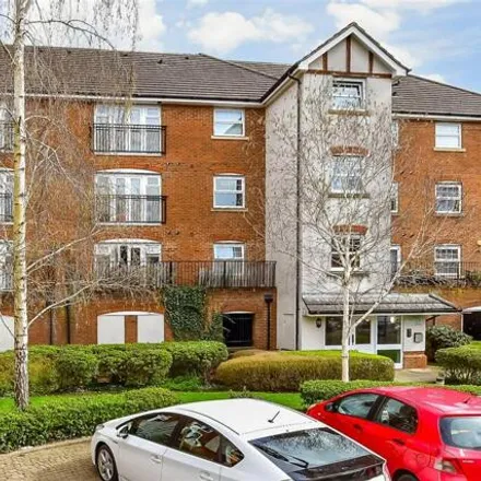 Buy this 2 bed apartment on Woodfield Road in Three Bridges, RH10 8AH