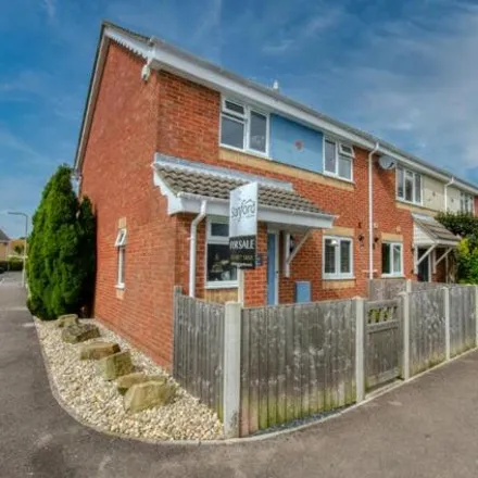 Buy this 3 bed duplex on Spitfire Way in Hamble-le-Rice, SO31 4RT