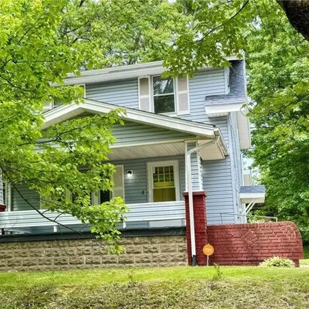 Buy this 3 bed house on 692 Hudson Avenue in Akron, OH 44306