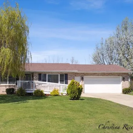 Buy this 4 bed house on 938 North State Road in Belding, Ionia County