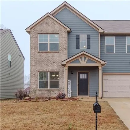 Buy this 4 bed house on unnamed road in Edgewood Forest, Opelika