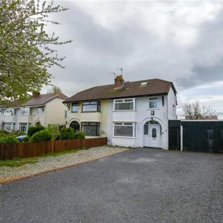 Buy this 3 bed duplex on 18 Rosemead Avenue in Pensby, CH61 9NN