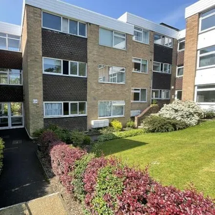 Buy this 2 bed apartment on 101 Church Road in Potters Bar, EN6 1SP