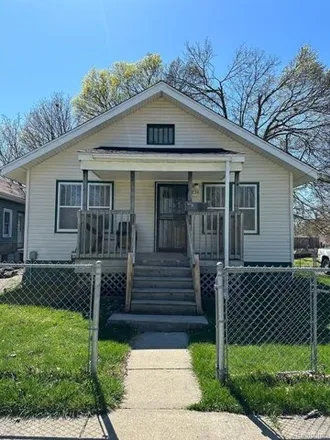 Buy this 2 bed house on 276 Mary Street in Flint, MI 48503