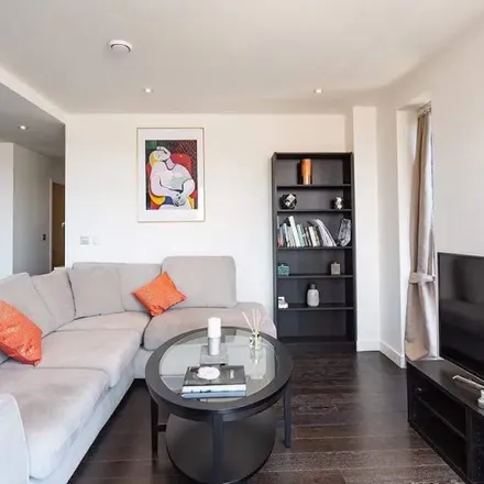 Rent this 2 bed apartment on West Parkside in London, SE10 0PN