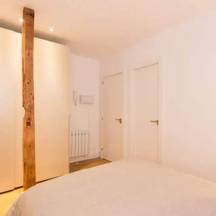 Rent this 1 bed apartment on Audiencia Provincial de Granada in Plaza Poeta Luis Rosales, 18009 Granada