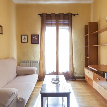 Rent this 3 bed apartment on Juana Doña Jiménez in Calle Juan de Vera, 28045 Madrid