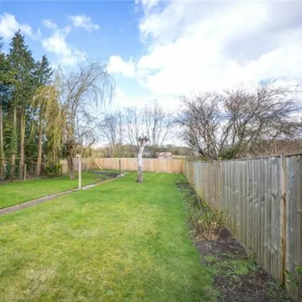 Image 3 - 54 Kingsley Close, Shaw, RG14 2EE, United Kingdom - Duplex for sale