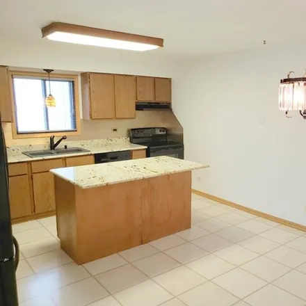 Image 3 - 398 Starling Court, Bloomingdale, IL 60108, USA - Condo for rent