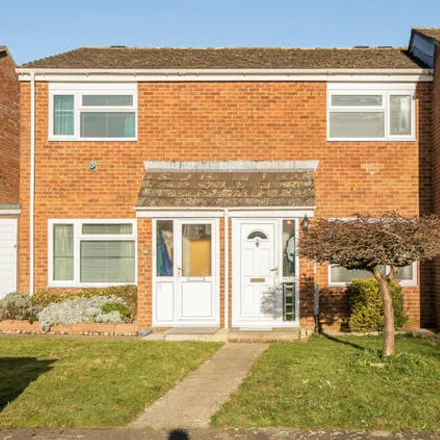 Buy this 2 bed townhouse on 3 Yeats Close in Oxford, OX4 2RG
