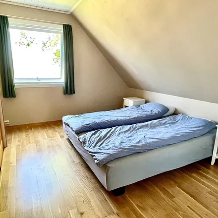 Rent this 4 bed apartment on Gauselstubben 2B in 4032 Stavanger, Norway