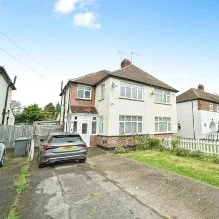 Buy this 3 bed duplex on Lawn Close in Datchet, SL3 9LA