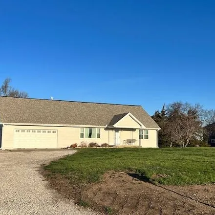 Buy this 4 bed house on 8694 Northeast Crouch Road in Clinton County, MO 64429