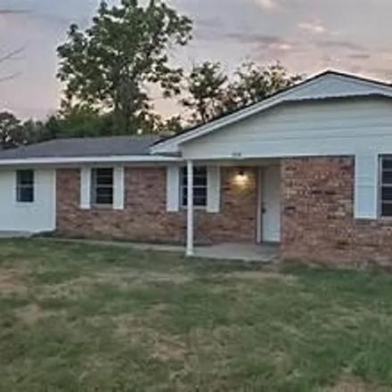 Buy this 3 bed house on 316 Church Street in Collinsville, Grayson County