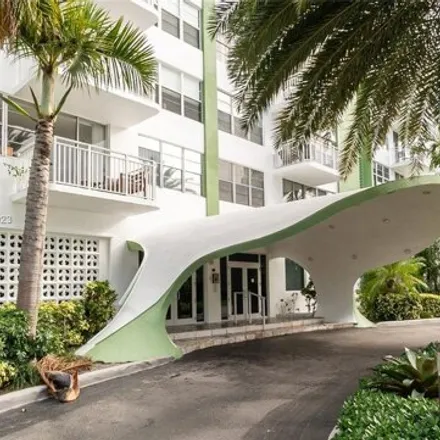 Image 7 - 2050 Canal Drive, San Souci Estates, North Miami, FL 33181, USA - Condo for sale