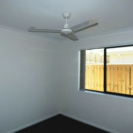 Image 2 - Peak Crescent, Pimpama QLD 4209, Australia - Apartment for rent