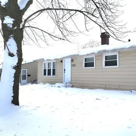 Buy this 3 bed house on 706 Jackson Avenue in Carpentersville, IL 60110
