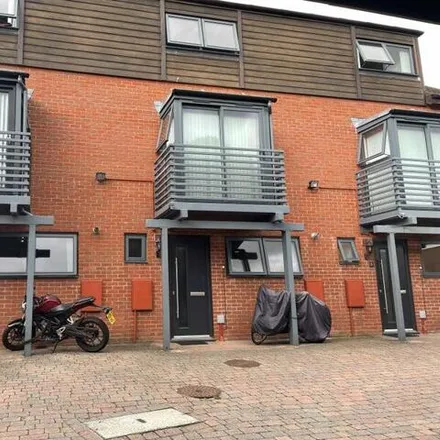 Image 4 - 3 Richard Ford Court, Exeter, EX2 5GH, United Kingdom - House for rent