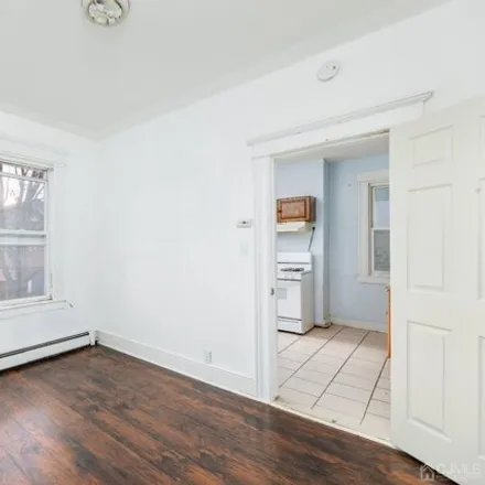 Image 9 - 159 Bidwell Avenue, West Bergen, Jersey City, NJ 07305, USA - House for sale