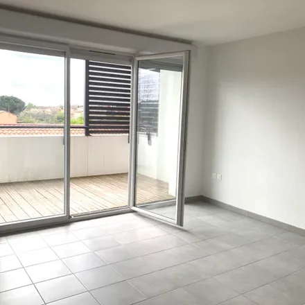 Rent this 2 bed apartment on 147 Chemin de Nicol in 31200 Toulouse, France