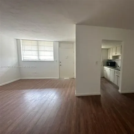 Image 3 - 12590 Ne 16th Ave Apt 405, North Miami, Florida, 33161 - Condo for sale