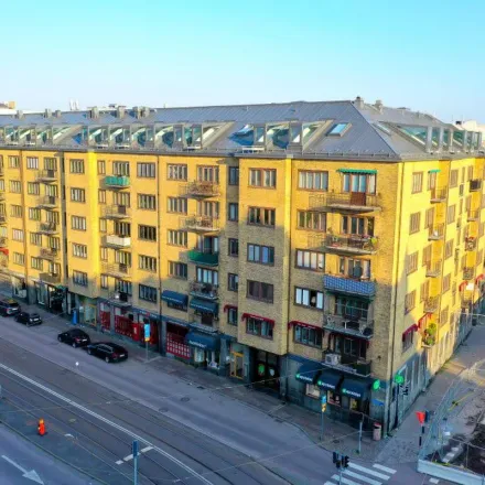 Rent this 2 bed apartment on Tusen Sköna Blommor in Engelbrektsgatan, 405 30 Gothenburg