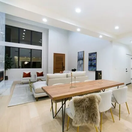 Image 9 - 244 South Gramercy Place, Los Angeles, CA 90020, USA - House for rent