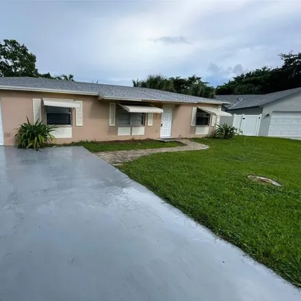Rent this 3 bed house on 9249 Southampton Place in Century Village Boca Raton, Palm Beach County