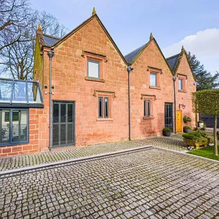 Image 1 - Beaconsfield Road, Liverpool, L25 6EQ, United Kingdom - Townhouse for sale