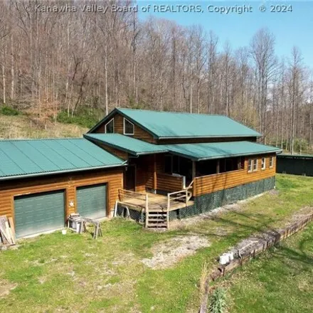 Buy this 3 bed house on 457 Derricks Creek Road in Kanawha County, WV 25320