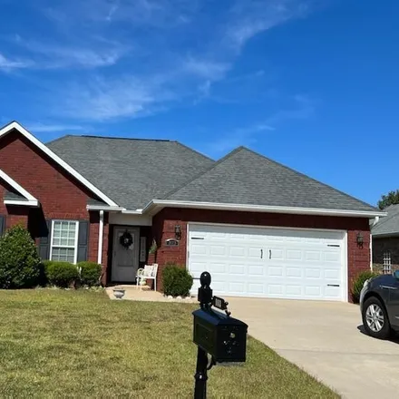 Buy this 2 bed house on 103 Stonebrook Circle in Warner Robins, GA 31008