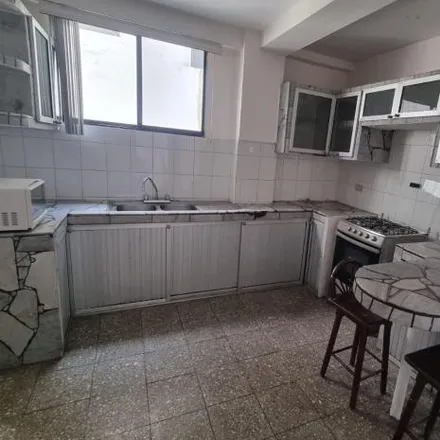 Rent this 3 bed apartment on Farmacias Sana Sana in Avenida San Jorge, 090909