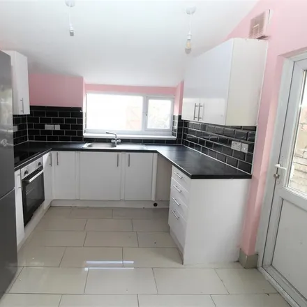 Rent this 5 bed house on Fattoush Restaurant in 100 North Road, Cardiff