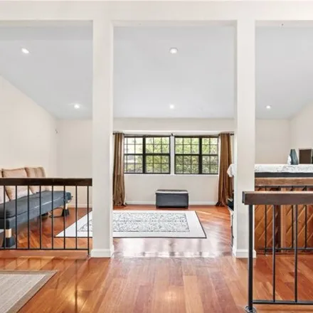 Image 3 - 121-25 5th Avenue, New York, NY 11356, USA - Townhouse for sale