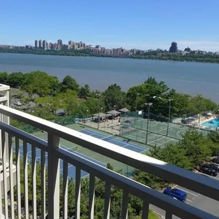 Rent this 2 bed apartment on River Road in Edgewater, Bergen County