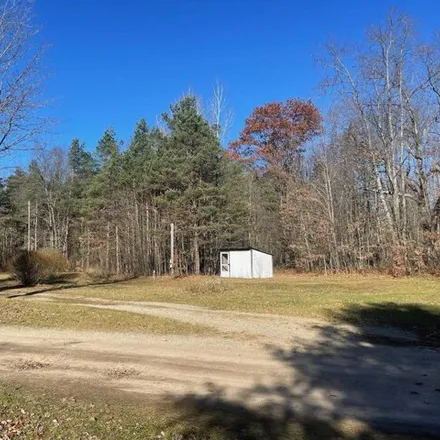 Image 3 - North Green Road, Caldwell Township, MI, USA - House for sale